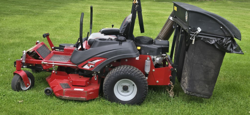 Ferris 700 w Bagger 